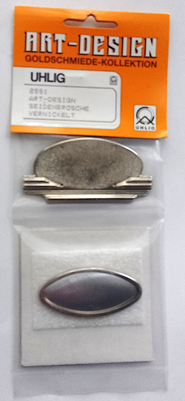 2551 Uhlig Brosche oval vernickelt 35x65 mm