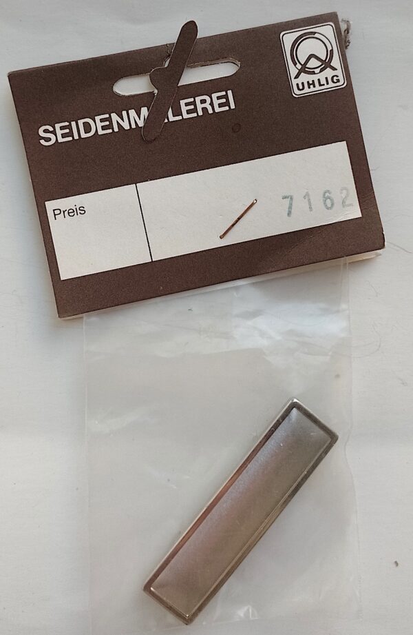7162 Uhlig Brosche vernickelt 55x15 mm