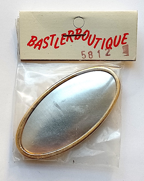 Brosche vergoldet oval 35x65 mm