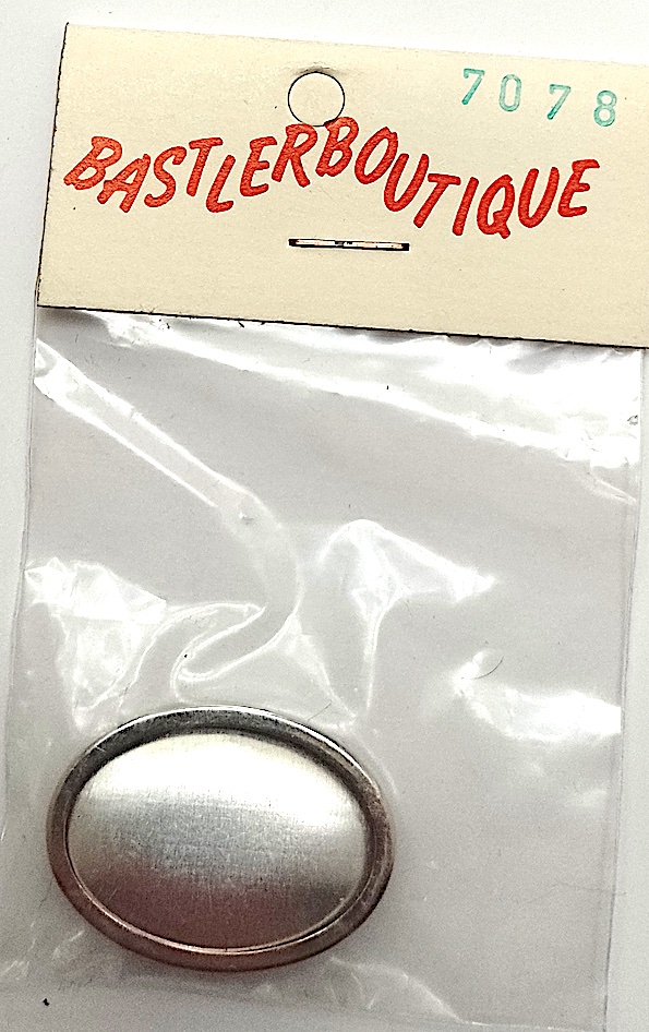 Brosche oval vernickelt 25x35 mm