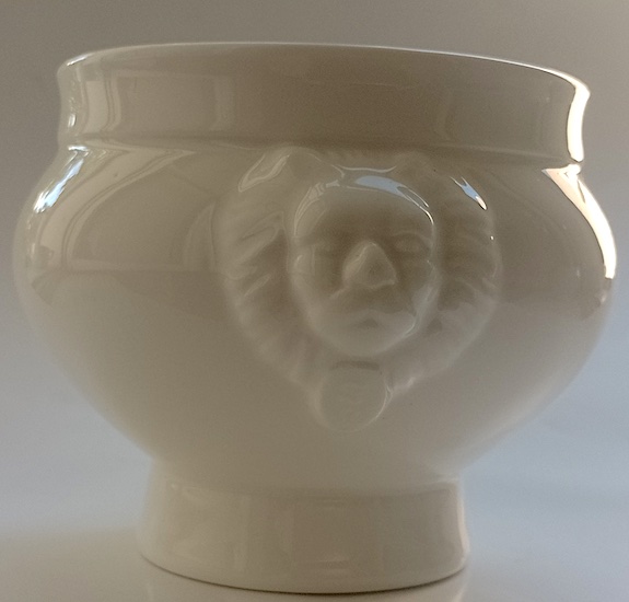 Porzellan Suppenschüssel weiss Löwenkopf 14x9,5 cm